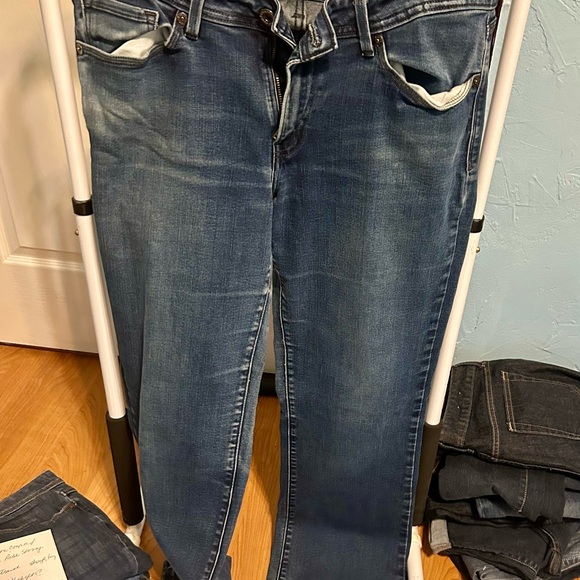 SOLD 5 or lady’s jeans - Picture 7 of 16